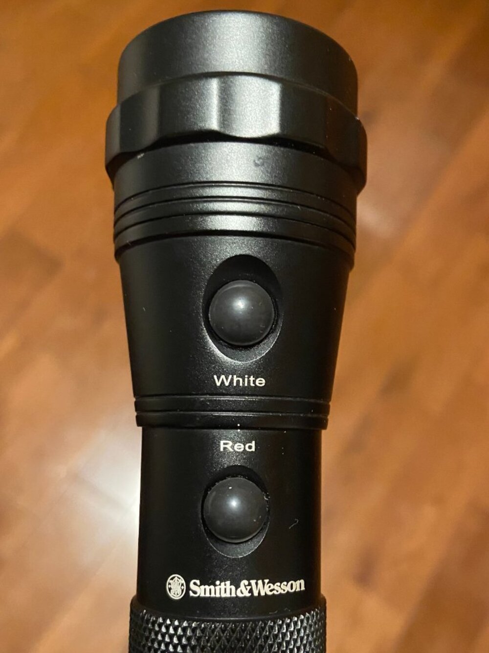 Smith & Wesson SW1300 Flashlight w/ Holster